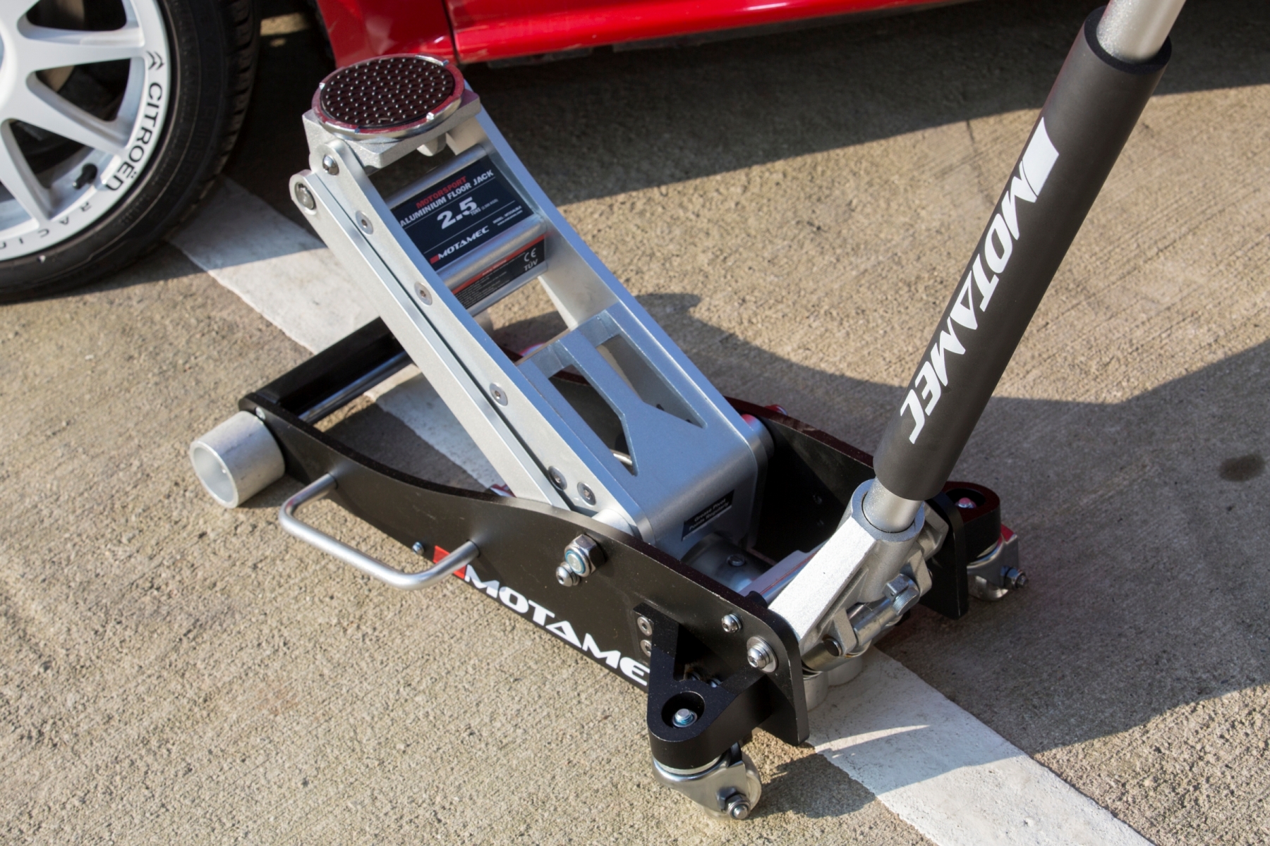 Motamec Alloy Trolley Jack 2.5 Tonne Low Entry Rocket Lift Aluminium